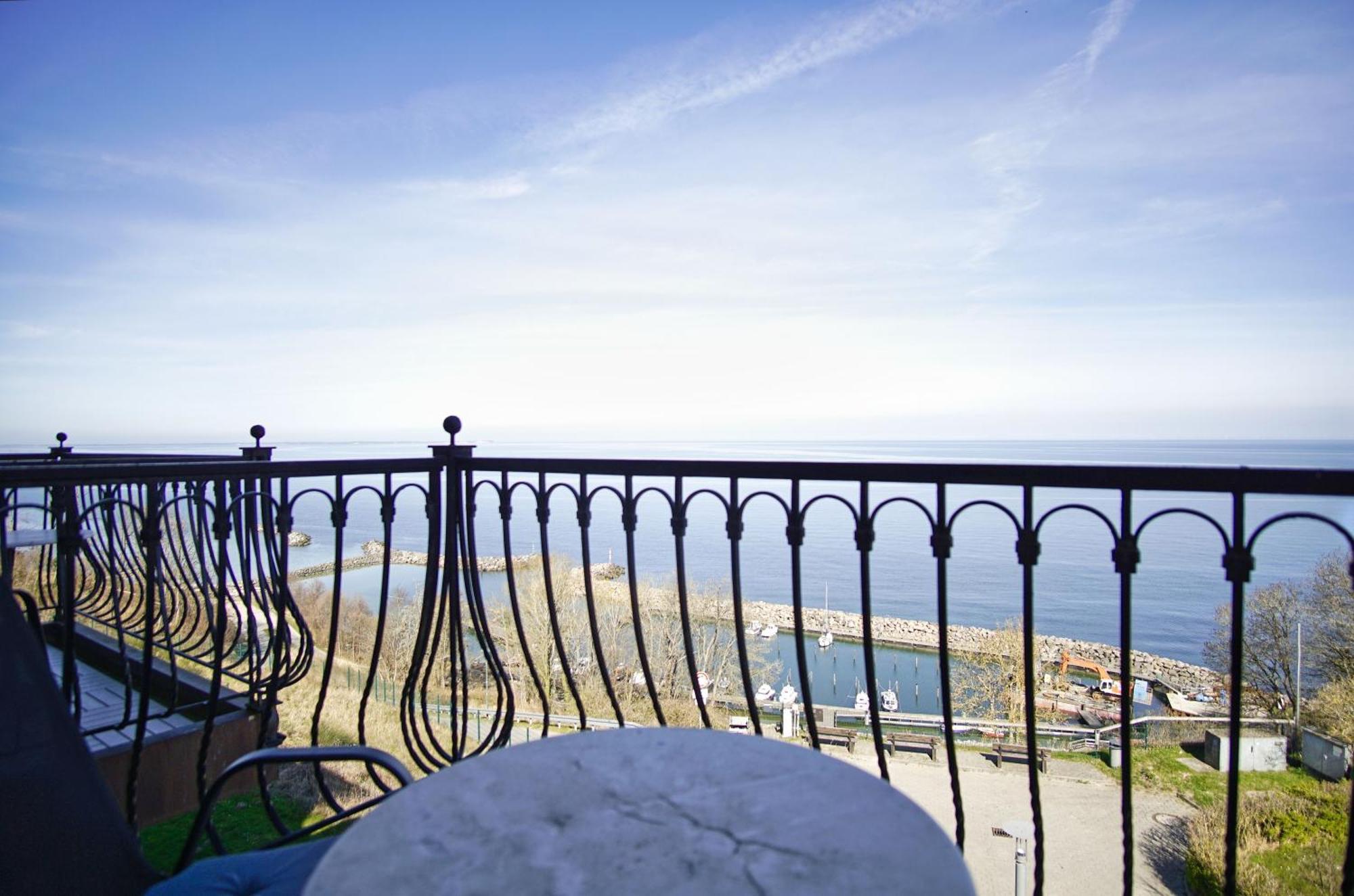 Ferienwohnung Mit Traumhaftem Meerblick - Haus Am Meer Fewo 11 Lohme Exterior photo