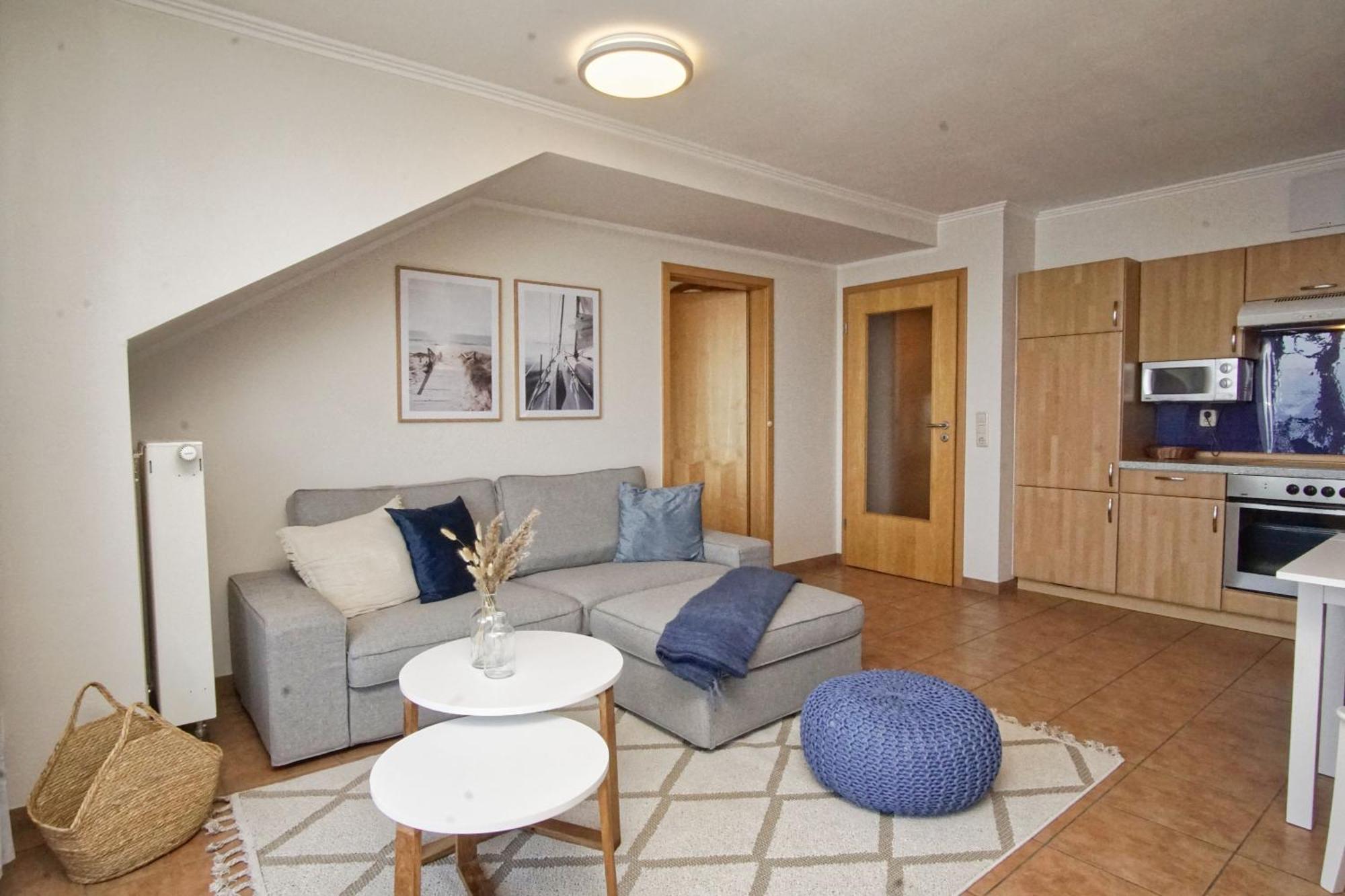 Ferienwohnung Mit Traumhaftem Meerblick - Haus Am Meer Fewo 11 Lohme Exterior photo